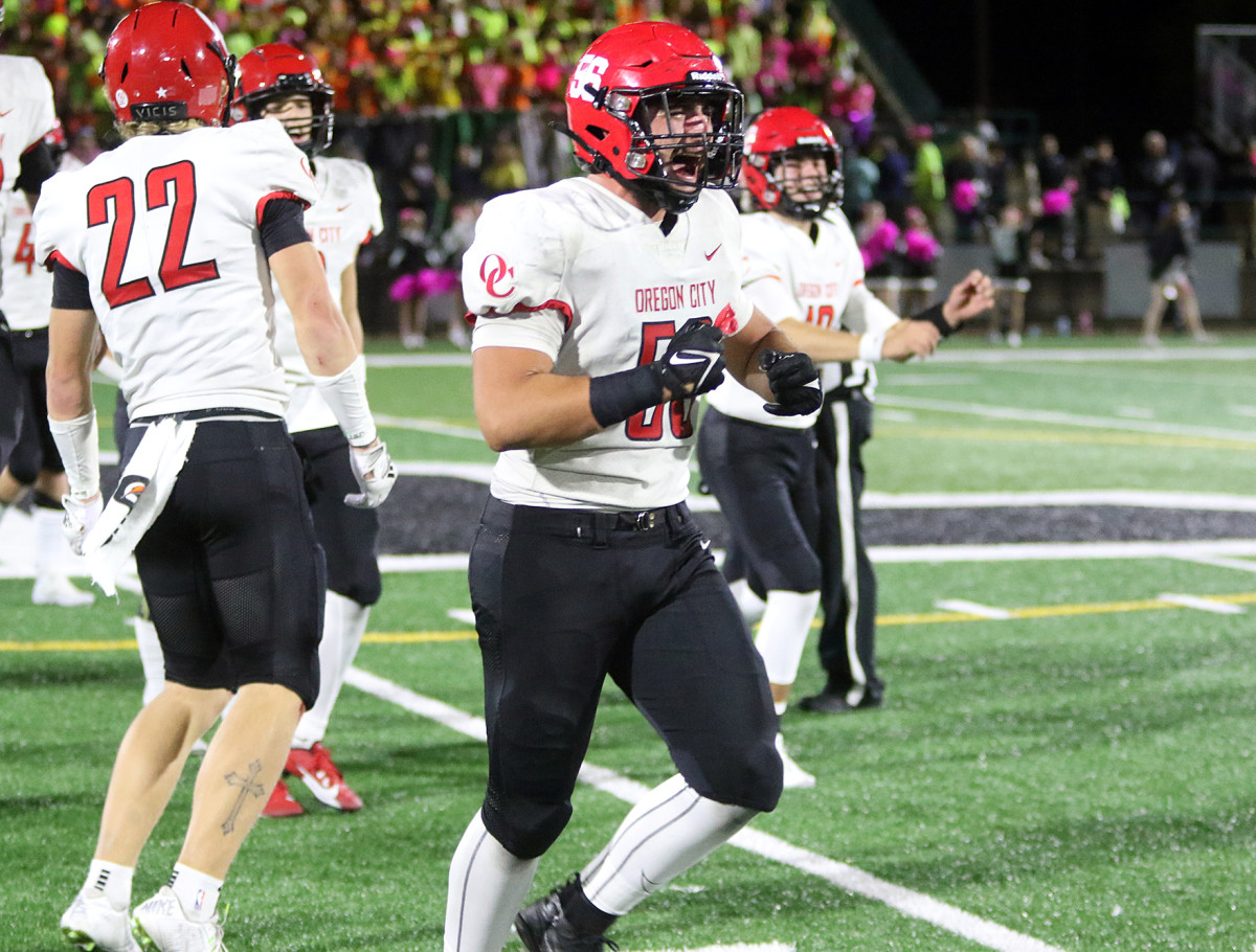a Oregon City Tigard football Oregon September 29 2023 Dan Brood 66